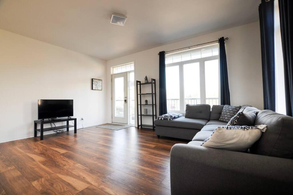 The 1810 - Spacious With Balcony - North Of Quebec Exteriér fotografie