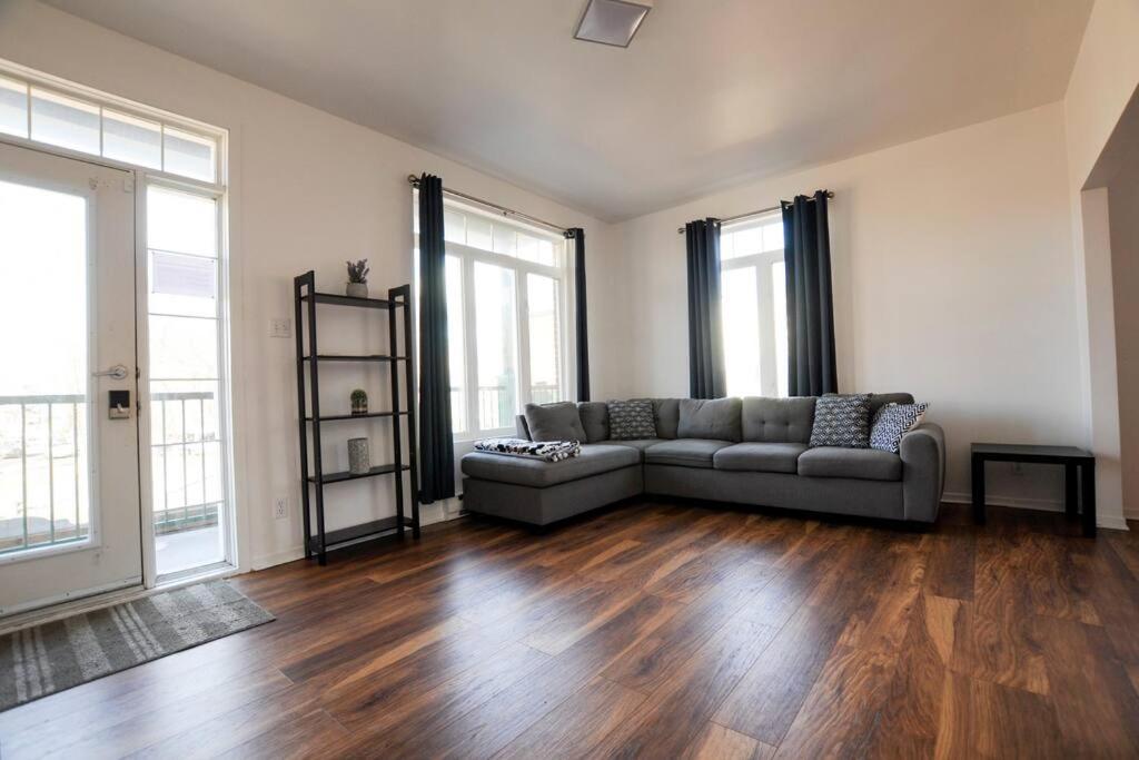 The 1810 - Spacious With Balcony - North Of Quebec Exteriér fotografie